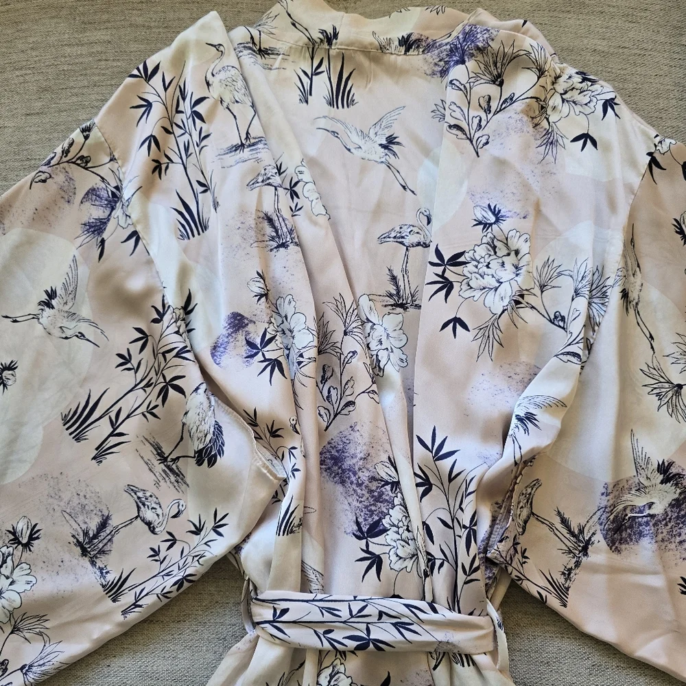 Midnight Bakery Floral Satin Kimono Robe - Cream, Pink, and Navy Blue XS/S - Picture 7 of 7